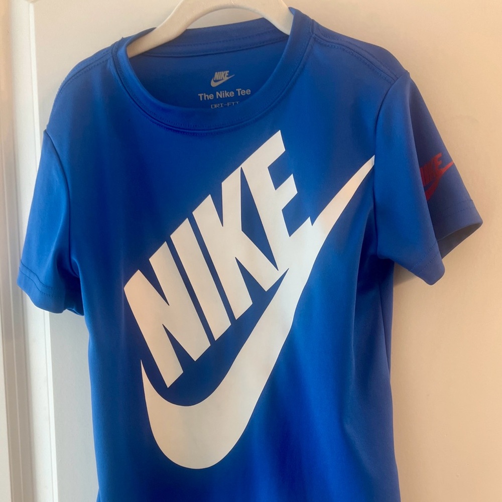 Nike Kids Tee in Vibrant Blue with White Logo